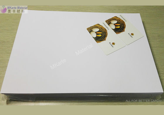 A4 ขนาด 0.15 มิลลิเมตร การพิมพ์แบบ Inkjet พับพีวีซี แผ่นกระดาษ ธนาคารสีขาว วัสดุการผลิตบัตร