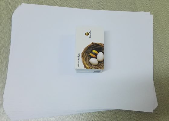 แกนแผ่นพีวีซีที่พิมพ์ได้ด้านเดียวสีขาว / สีขาวทั่วไป
