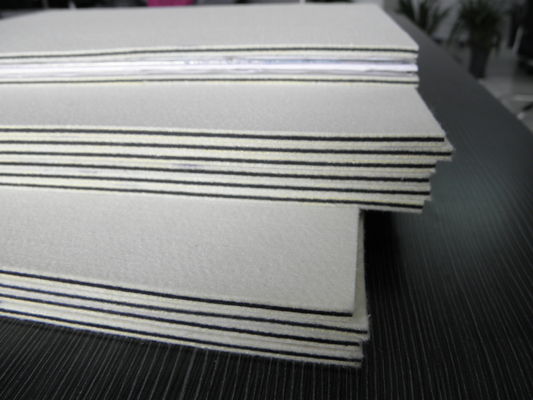 สีดำ Woollen ลามิเนตแผ่นเบาะกดร้อน Pad สำหรับบัตร PVC กดเคลือบบัตร