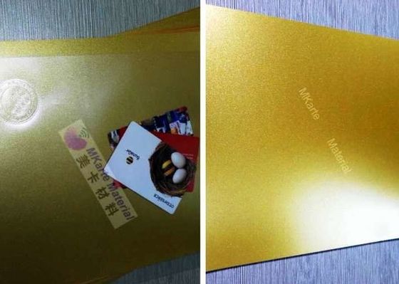 แผ่นพีวีซีพิมพ์สีทองแบบดิจิตอลสำหรับการเคลือบบัตรพลาสติก