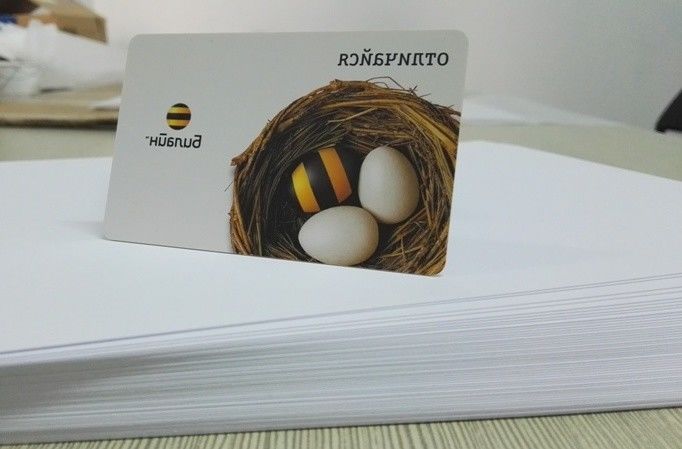 แผ่นพีวีซีพิมพ์ดิจิตอลสองด้านสำหรับเครื่องพิมพ์ดิจิทัลสำหรับการผลิตบัตรพลาสติก